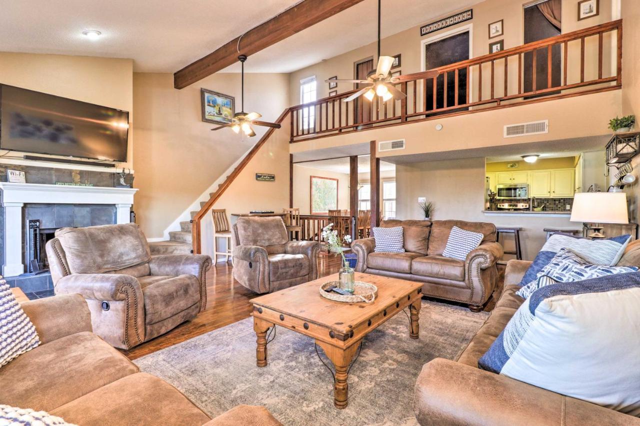 Lakefront Home With Point Venture Golf Access! Eksteriør bilde